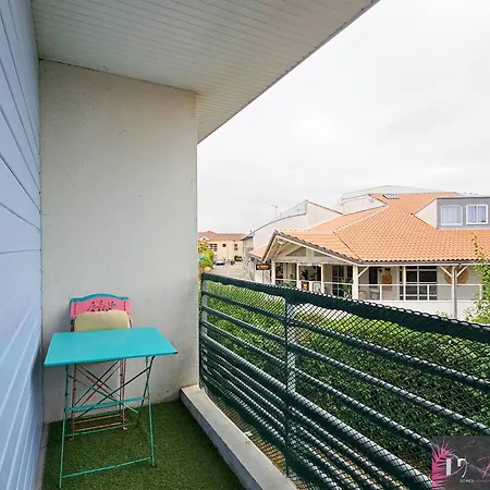 Lumineux Avec Balcon, Parking Proche Des Minimes - Fr-1-825-50