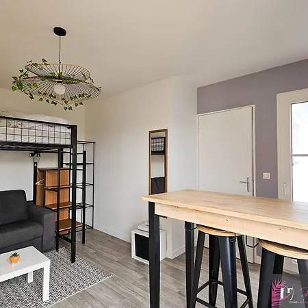 Lumineux Avec Balcon, Parking Proche Des Minimes - Fr-1-825-50 Lägenhet